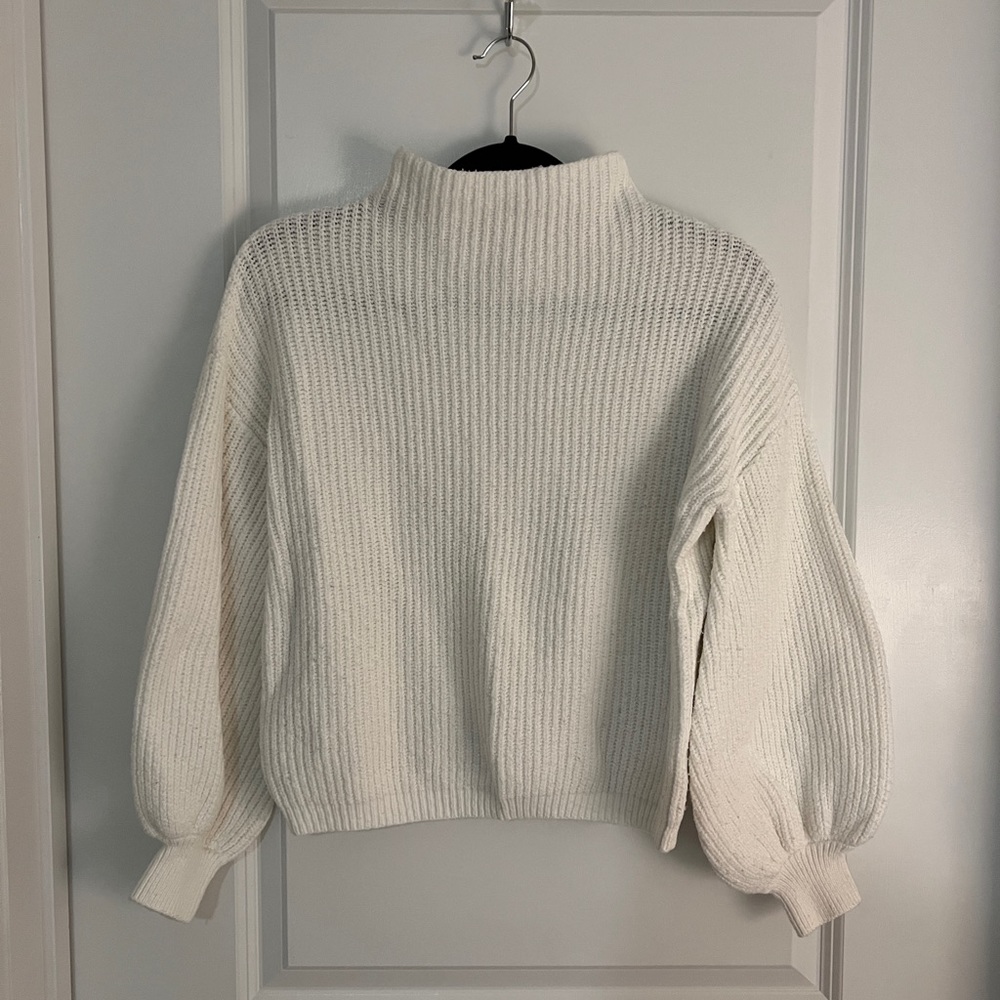 Cowlneck Sweater / small / bubble sleeves /cropped